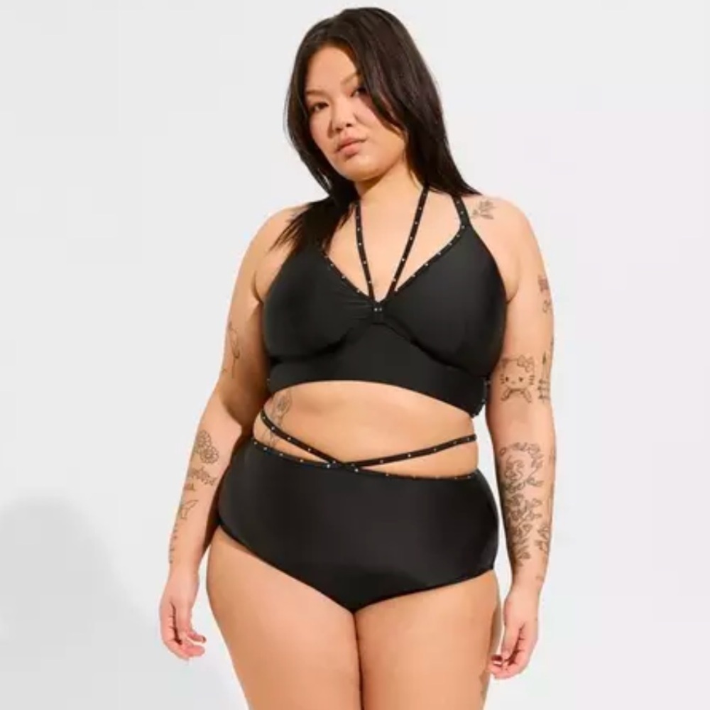 New! Set! Torrid sz 2‎ Strappy Rhinestone Bathing Swim Suit 2X